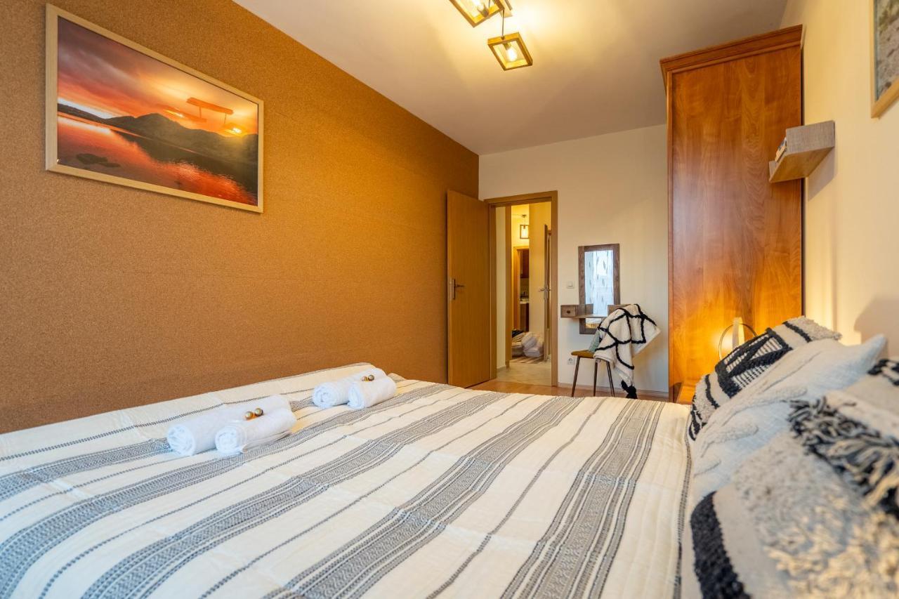 Premium Comfy 2Bdr Apt - Free Parking - Fast Wi-Fi Sofia Eksteriør bilde