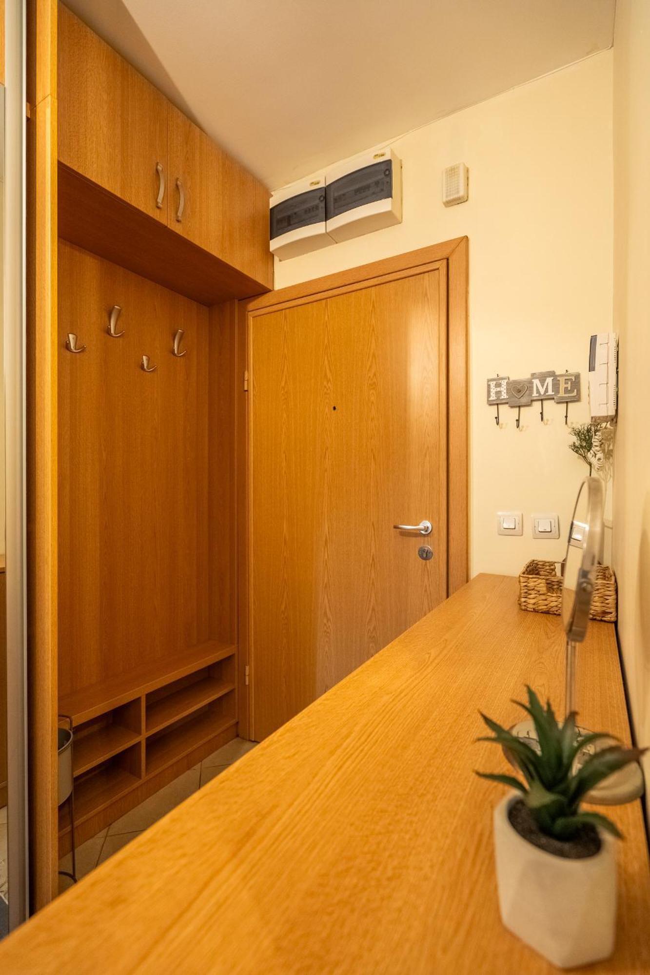 Premium Comfy 2Bdr Apt - Free Parking - Fast Wi-Fi Sofia Eksteriør bilde